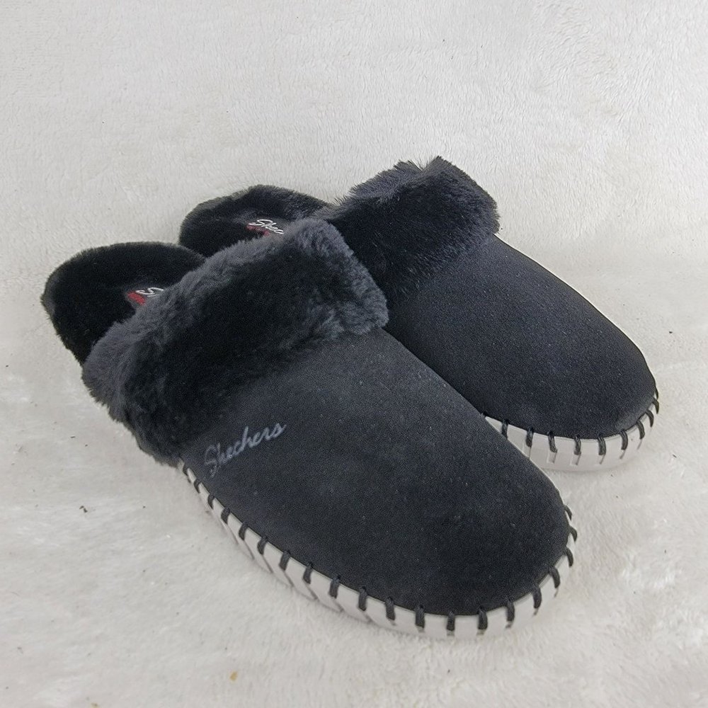 Skechers Womens Black Leather Upper Faux Fur Lining Cozy Soft Slippers Size 5